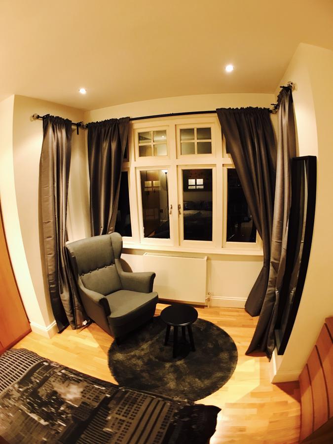 361 Queenstown Road Apartment